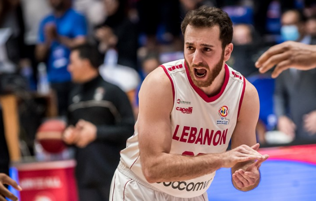 开云下载-德国男篮碾压独行侠,费沃斯完成帽子戏法