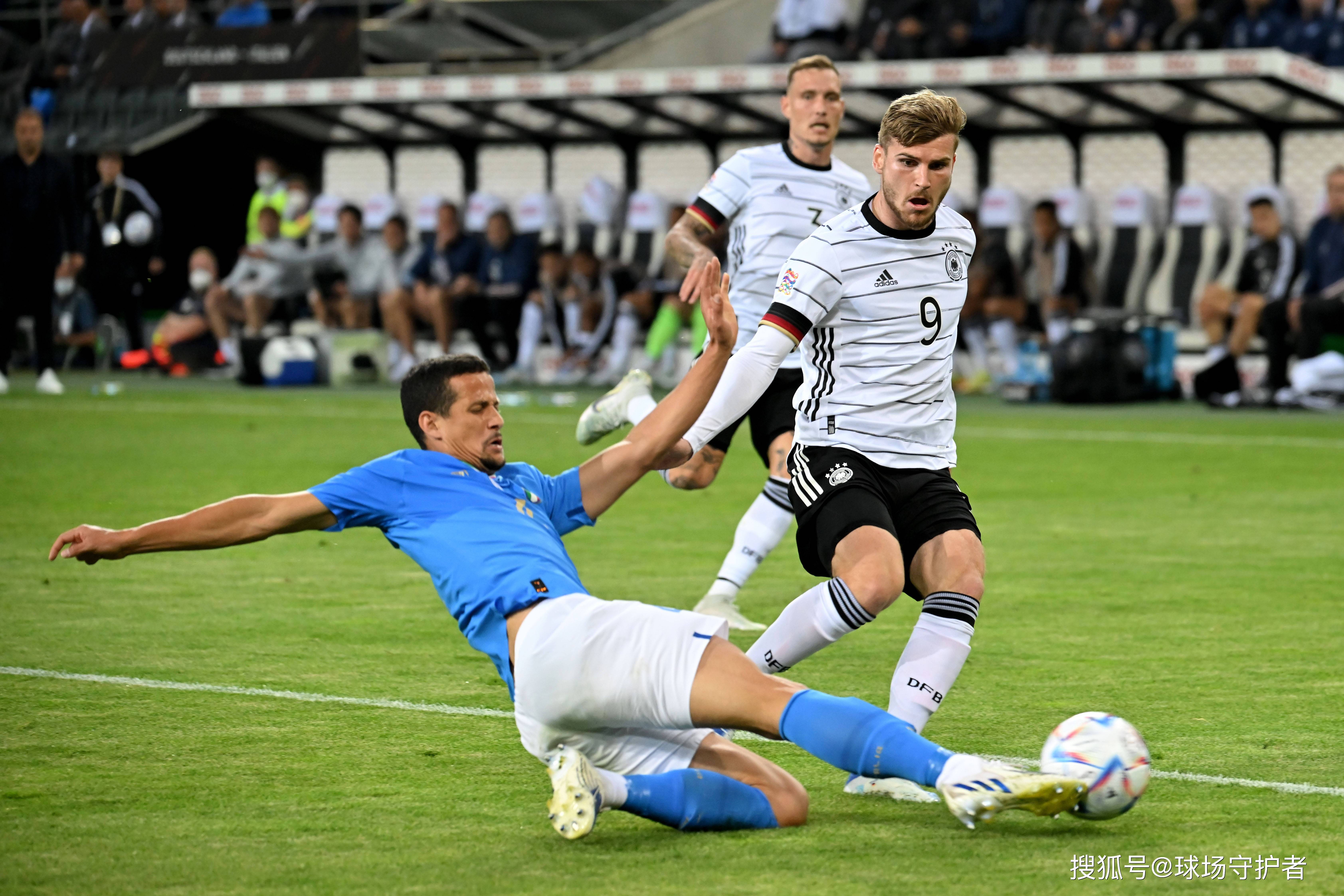 包含荷兰队在主场击败土耳其队,势如破竹的词条 包含荷兰队在主场击败土耳其队,势如破竹的词条