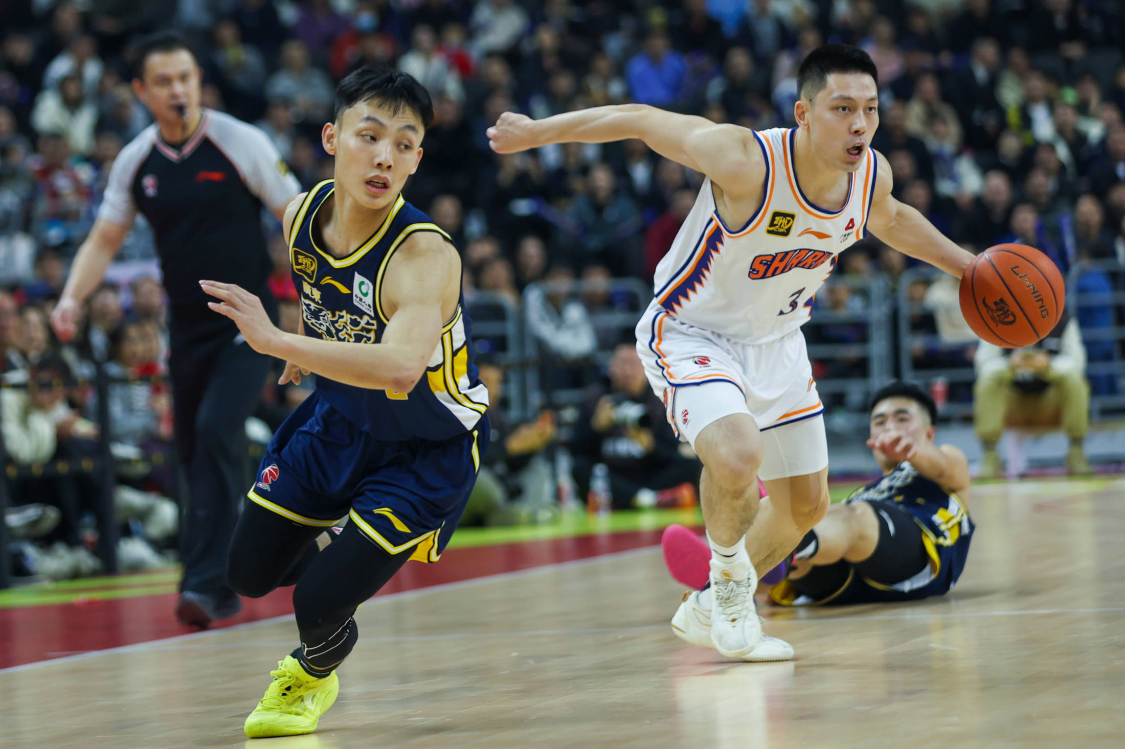 开云体育直播-广东队实现五连胜,雄心蓄势待发的简单介绍