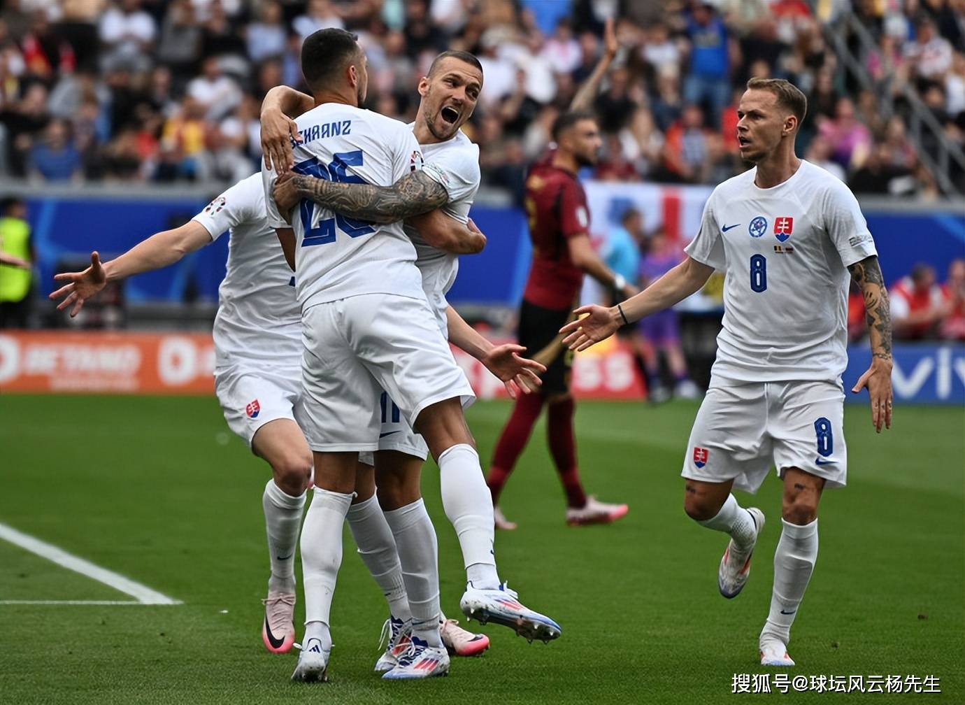 包含斯洛伐克队在欧洲预选赛中实现连胜,领跑的词条 包含斯洛伐克队在欧洲预选赛中实现连胜,领跑的词条