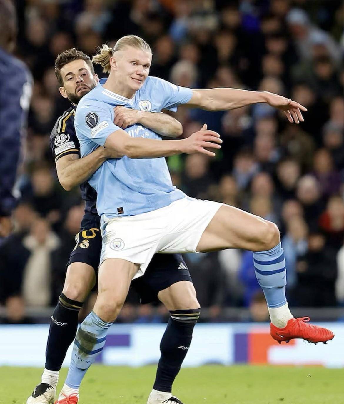 开云体育app-包含曼城面对挑战,追求欧冠突破机会的词条