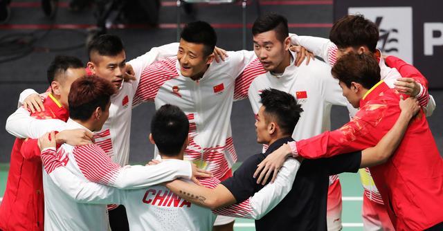 法国羽毛球队鏖战韩国羽毛球队,谌龙统治全场的简单介绍 法国羽毛球队鏖战韩国羽毛球队,谌龙统治全场的简单介绍